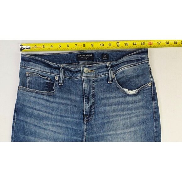 Lucky Brand 31X32 Womens Mid Rise Ava Boot Size 12/31 Regular Blue Denim Jeans - Picture 2 of 14